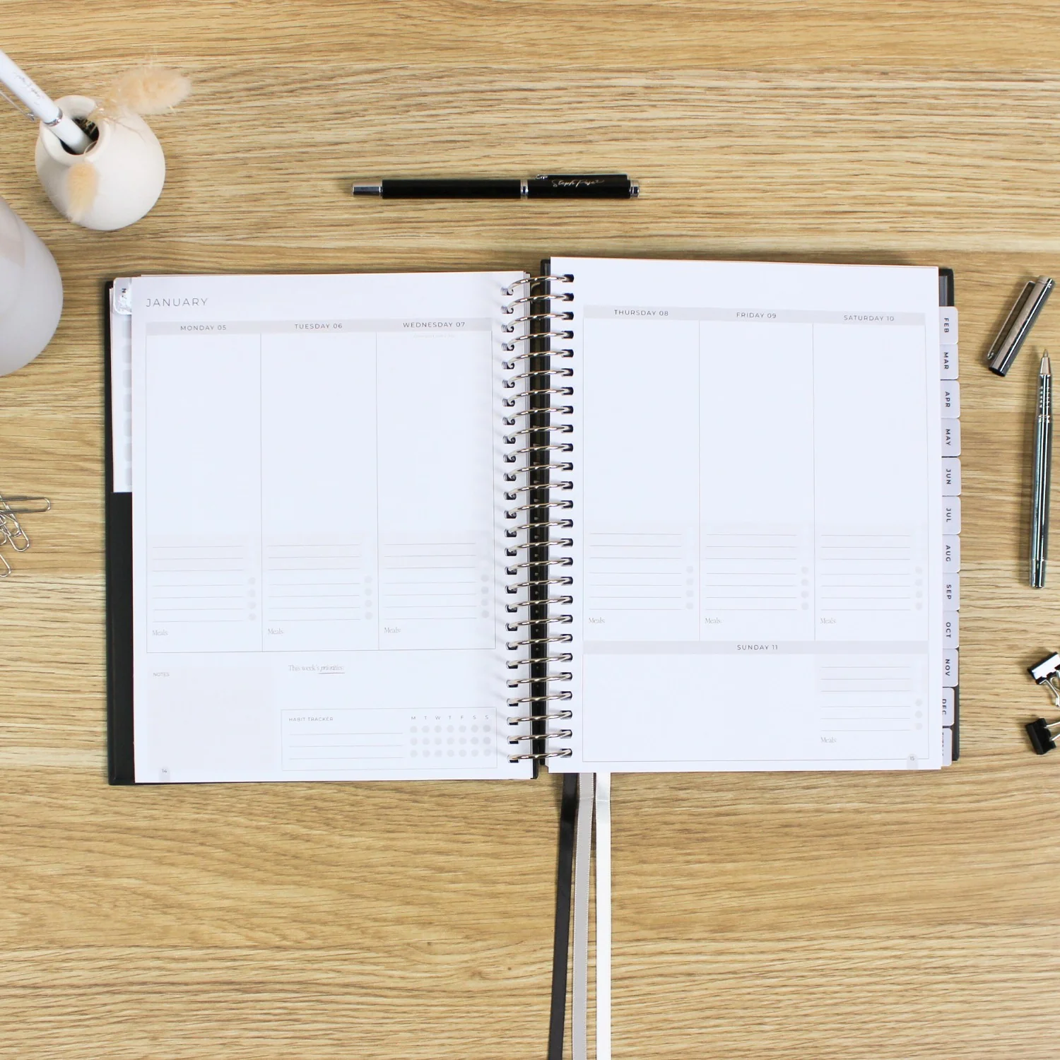 2026 Classic Planner - Black - Image 11