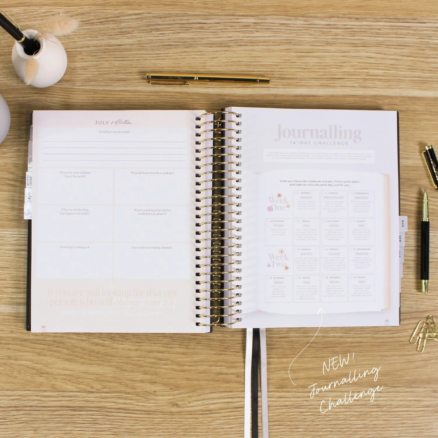 2026 Signature Planner - Black - Image 12
