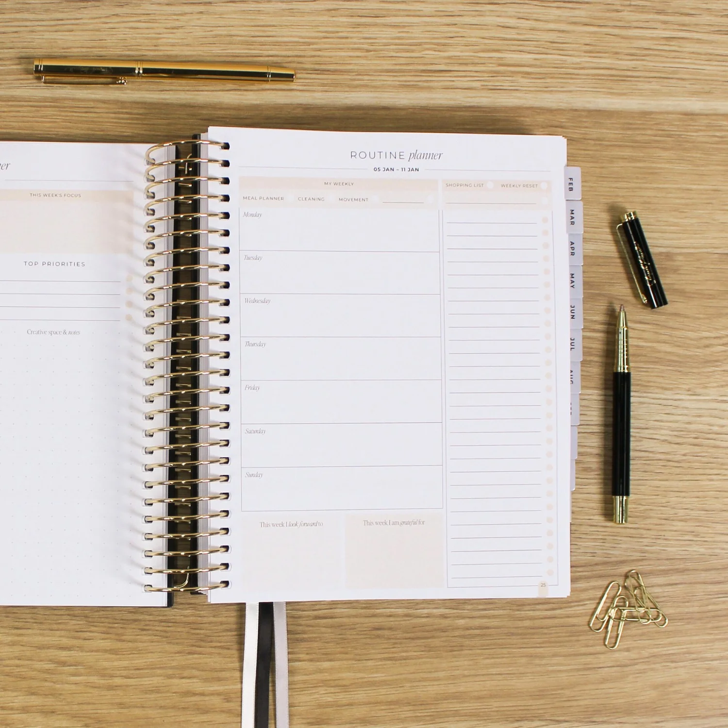 2026 Signature Planner - Black - Image 14