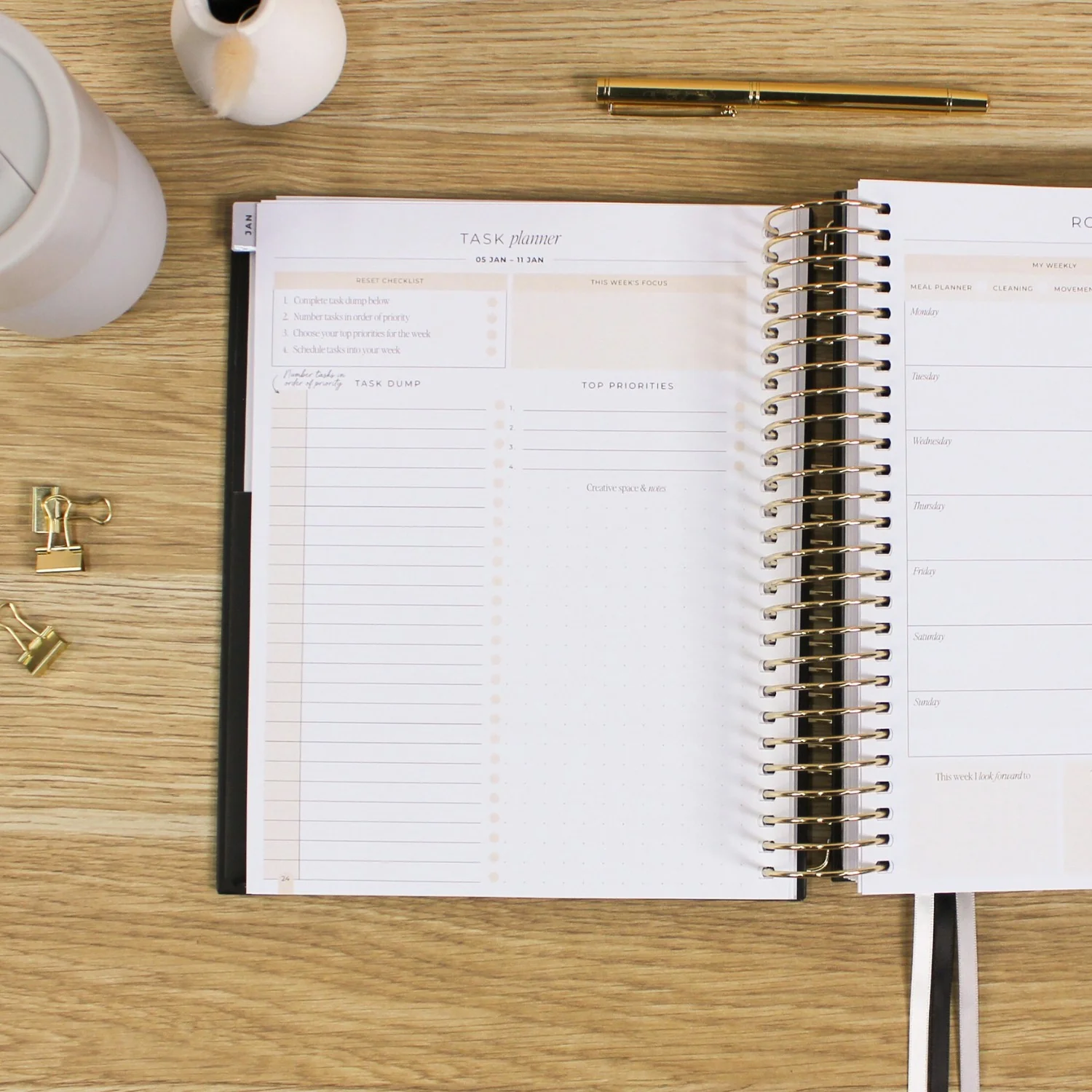 2026 Signature Planner - Black - Image 15