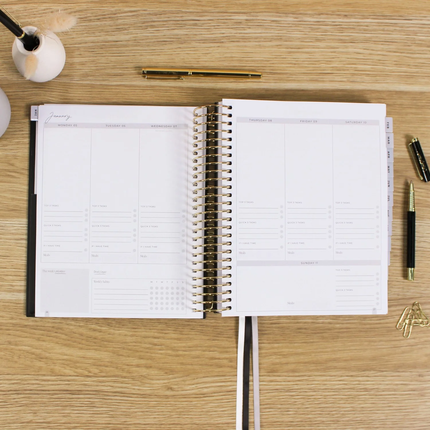 2026 Signature Planner - Black - Image 16