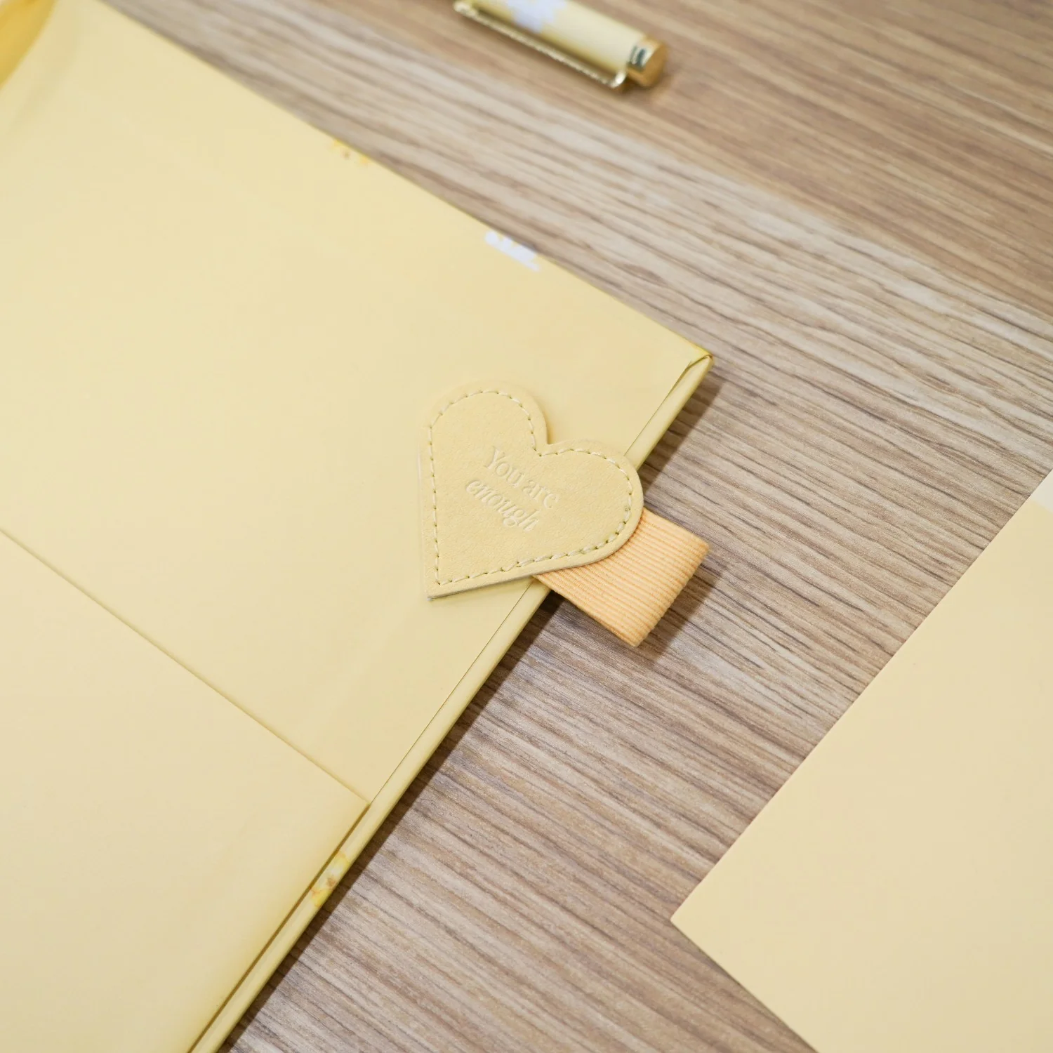 Stick-on Pen Loop - Butter Yellow - Image 6