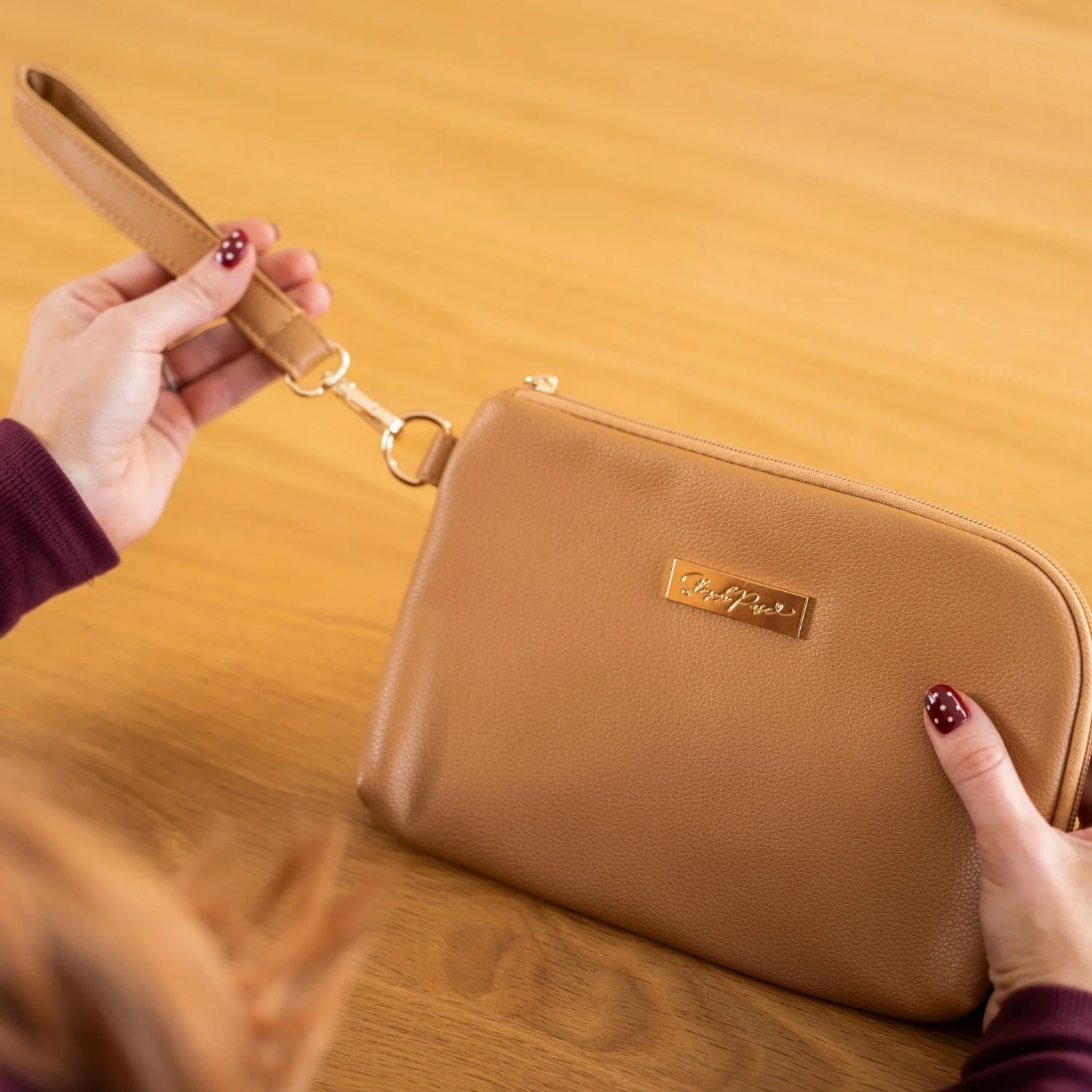 Tech Pouch - Multipurpose Organiser - Tan - Image 15