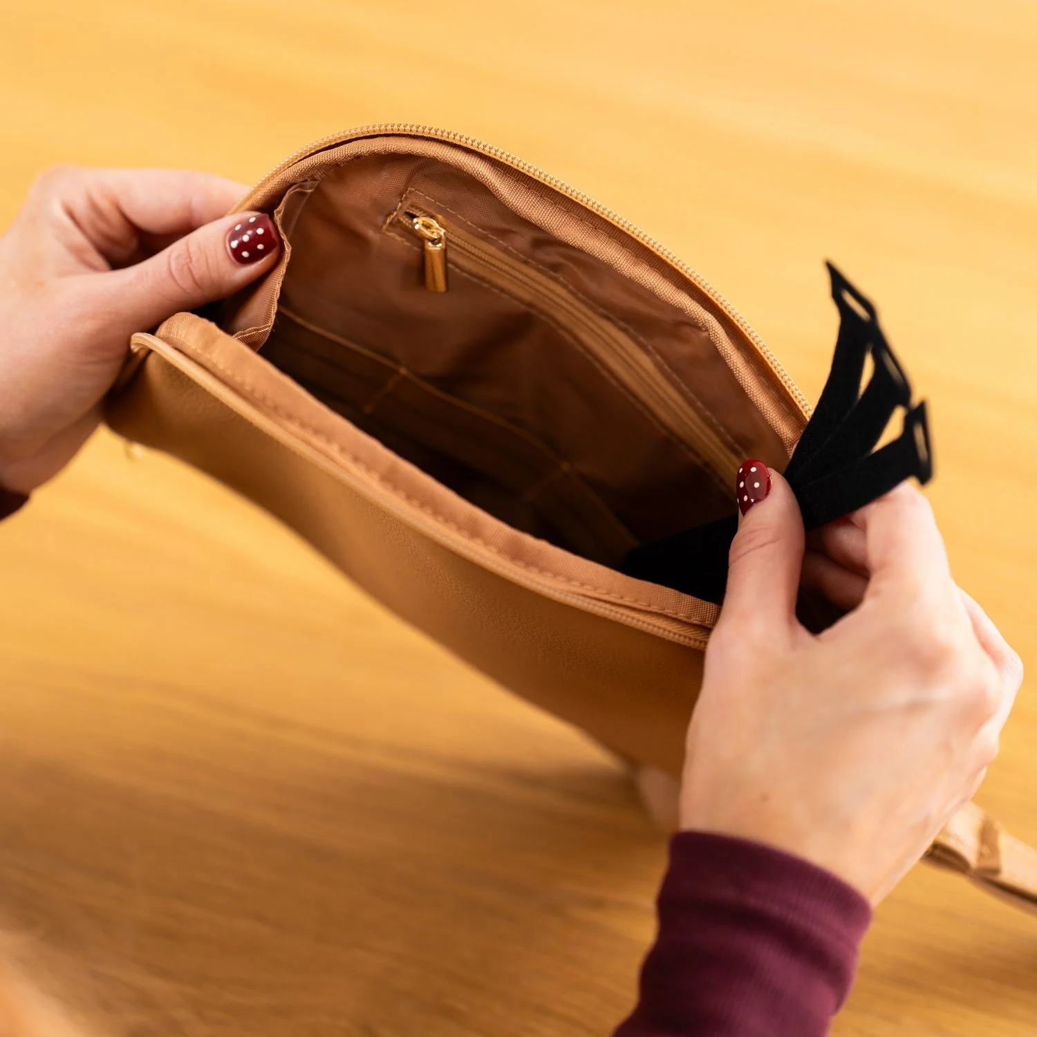 Tech Pouch - Multipurpose Organiser - Tan - Image 5