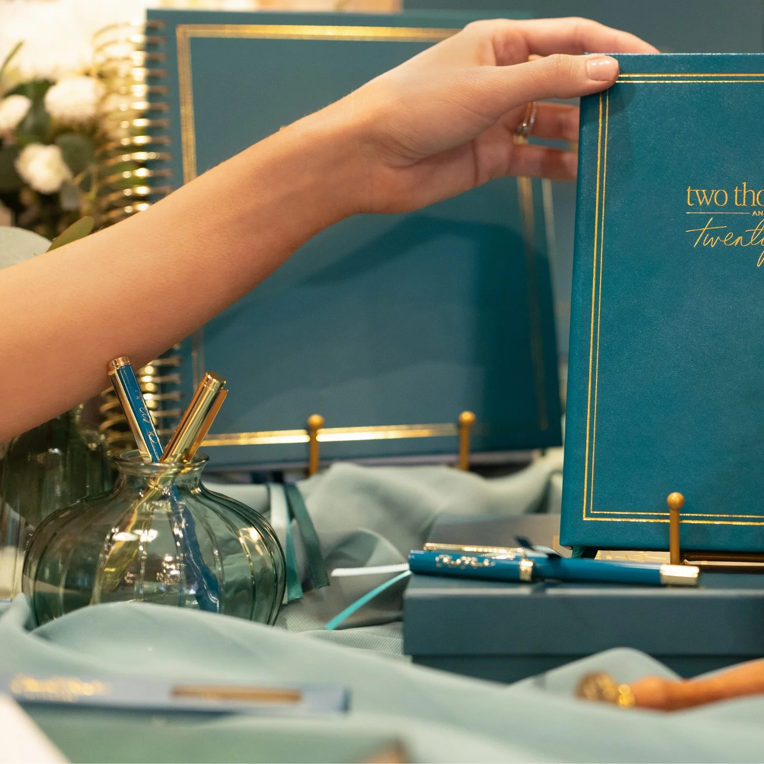 The Essential Pen - Teal - Image 3