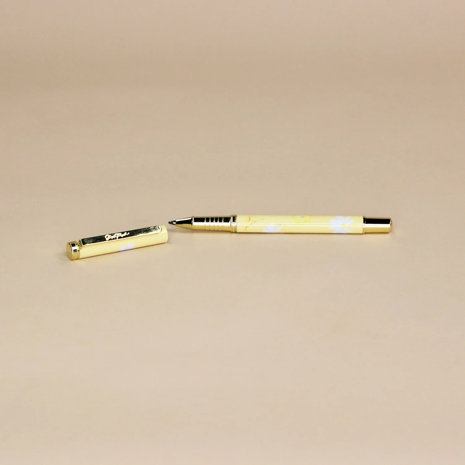 The Luxe Pen - Butter Yellow Daisy Print - Image 6